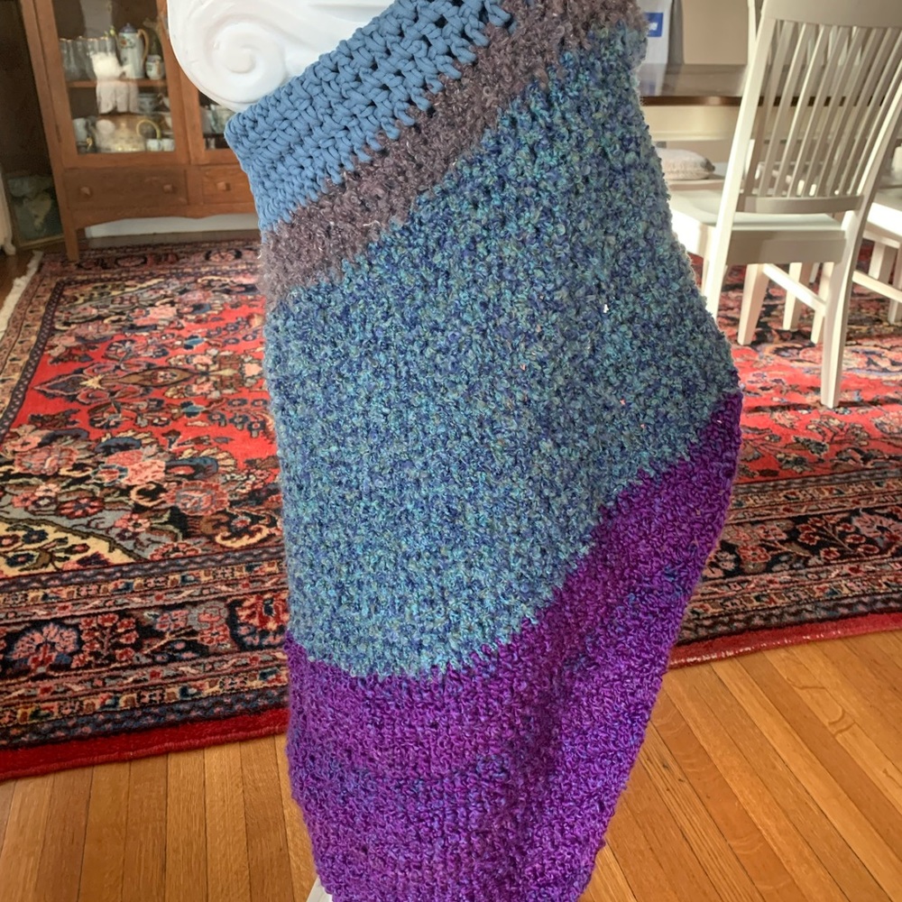 HANDMADE SCARF. 58 across 39” top to point. Wear it high or low. Washable - Picture 3 of 8